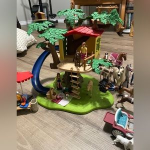 Schleich Treehouse Set
